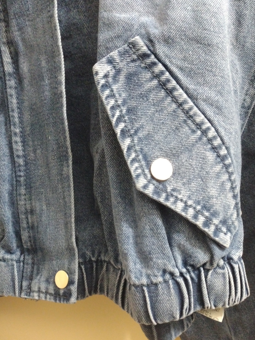 Cropped Jean Jacket - Picture 6 of 12